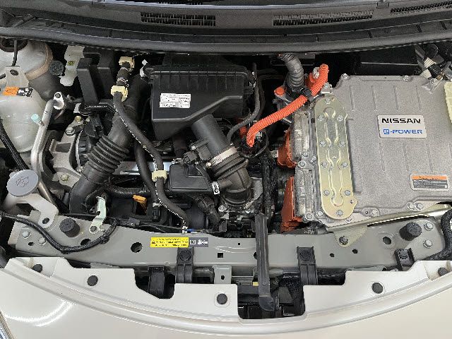 NISSAN NOTE 2018 Image 31