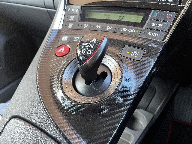 TOYOTA PRIUS 2014 Image 31