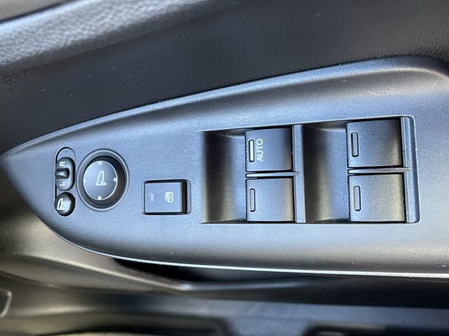 HONDA FIT HYBRID 2015 Image 31