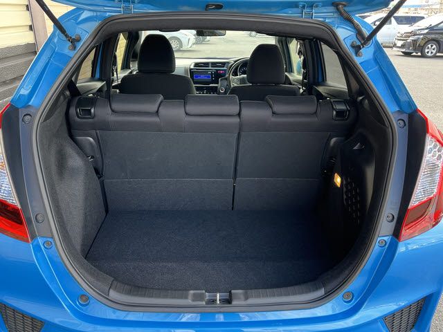 HONDA FIT HYBRID 2015 Image 31