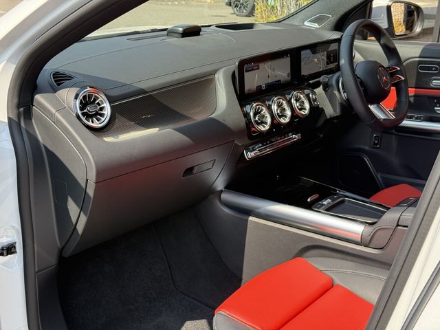 MERCEDES BENZ GLA CL 2023 Image 31