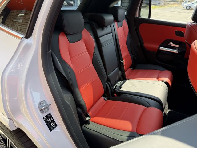 MERCEDES BENZ GLA CL 2023 Image 31