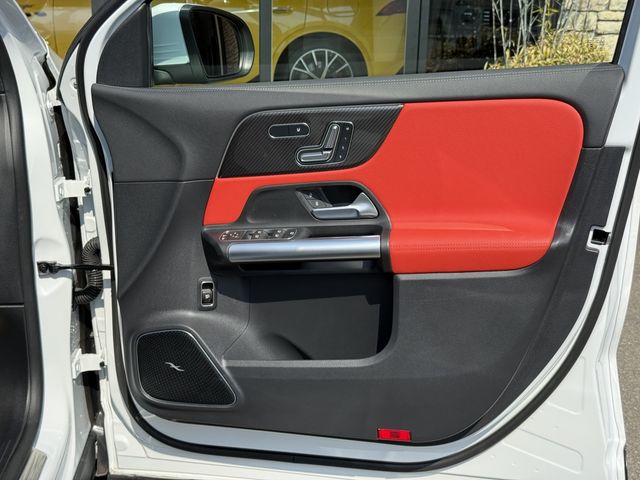 MERCEDES BENZ GLA CL 2023 Image 31