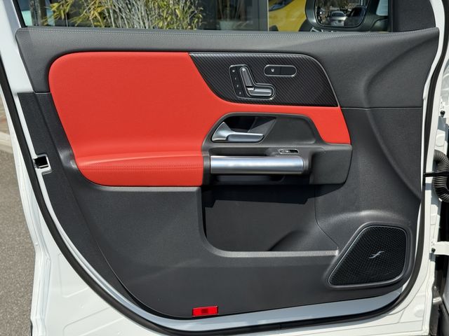 MERCEDES BENZ GLA CL 2023 Image 31