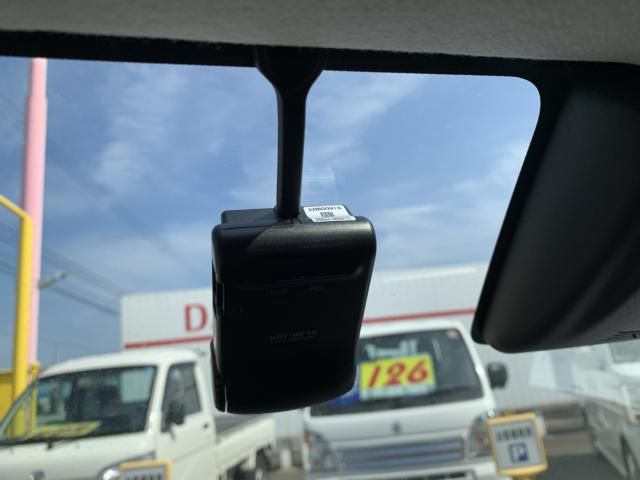 DAIHATSU CAST ACTIVA 2015 Image 31