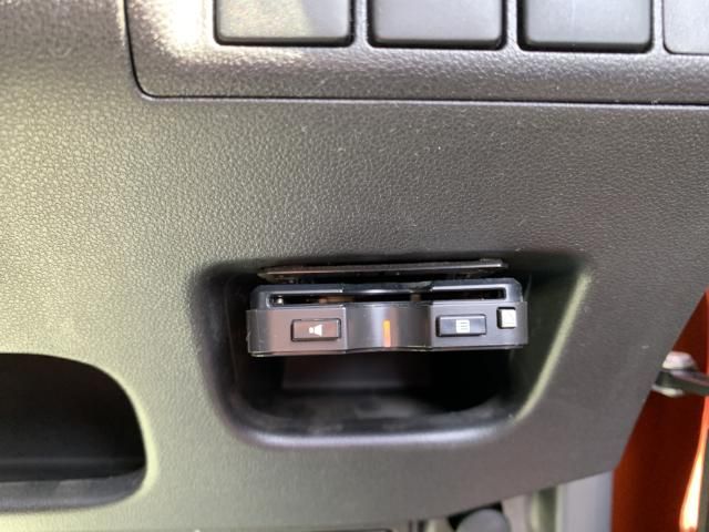 DAIHATSU CAST ACTIVA 2015 Image 31