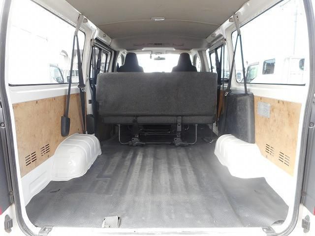 TOYOTA HIACE VAN 4WD 2016 Image 31