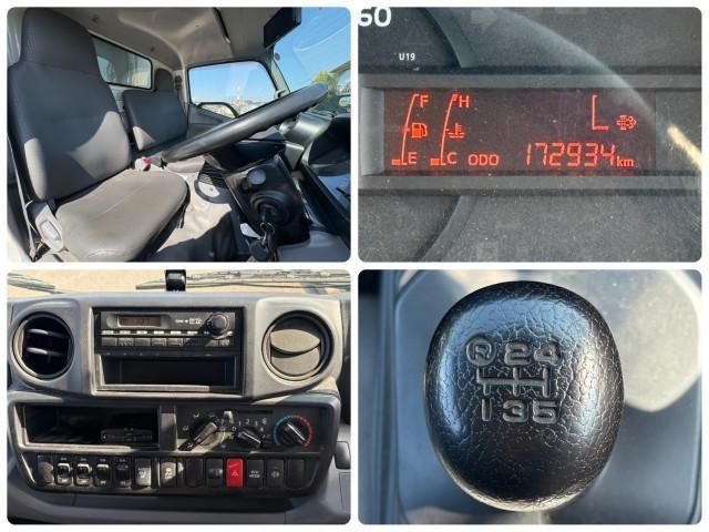 TOYOTA DYNA 2017 Image 31