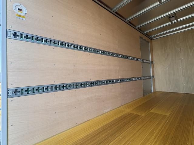 HINO DUTRO 2024 Image 31