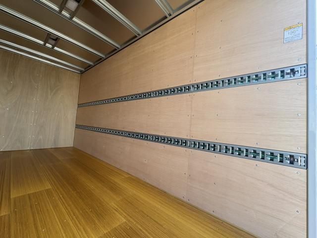 HINO DUTRO 2024 Image 31