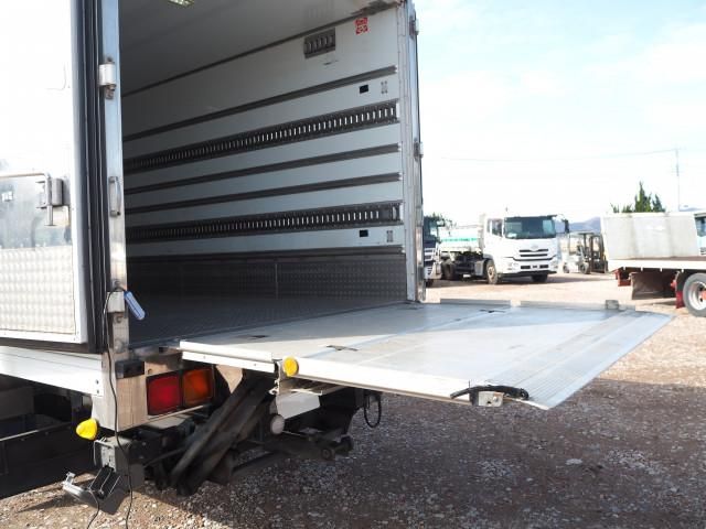 MITSUBISHI FUSOU FIGHTER 2014 Image 31