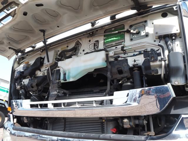 NISSAN DIESEL QUON 2015 Image 31