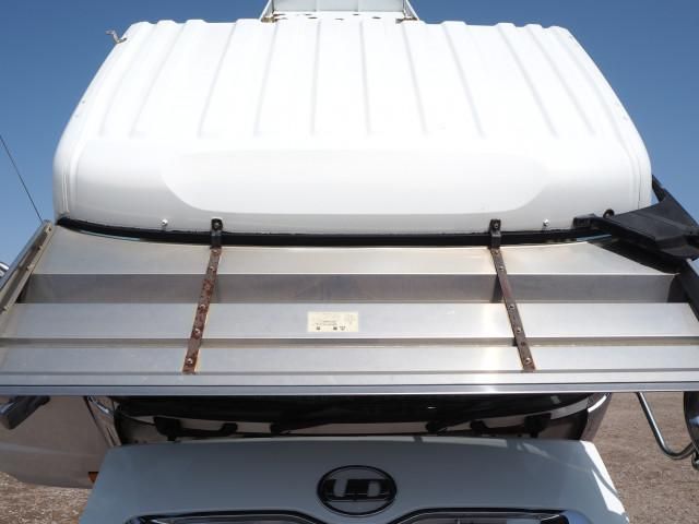 NISSAN DIESEL QUON 2015 Image 31