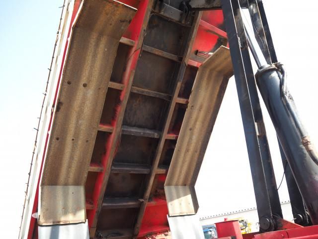 NISSAN DIESEL QUON 2015 Image 31