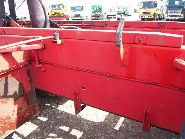 NISSAN DIESEL QUON 2015 Image 31