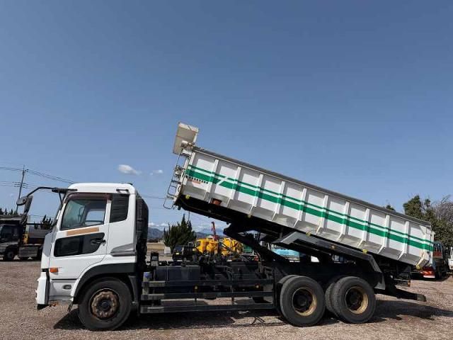 NISSAN DIESEL QUON 2012 Image 31