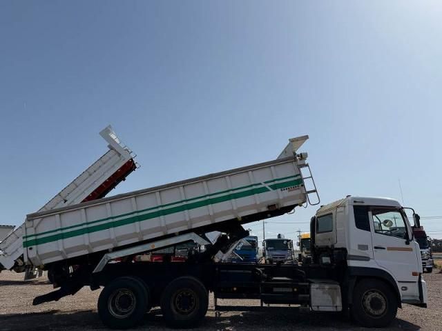 NISSAN DIESEL QUON 2012 Image 31