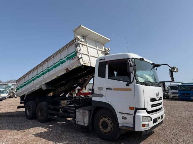 NISSAN DIESEL QUON 2012 Image 31