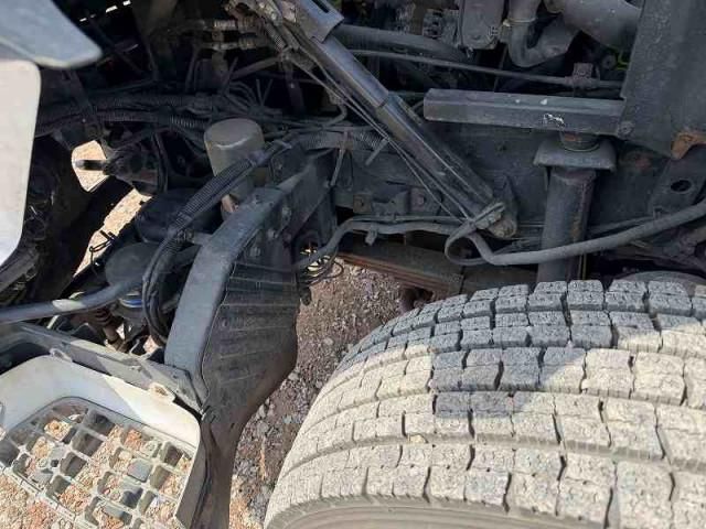 NISSAN DIESEL QUON 2012 Image 31