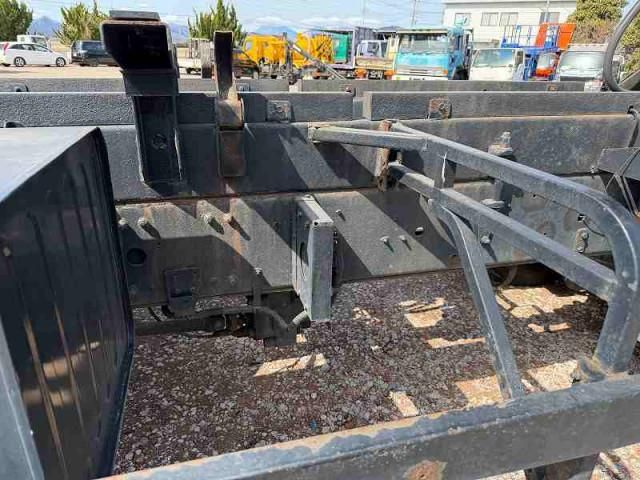 NISSAN DIESEL QUON 2012 Image 31