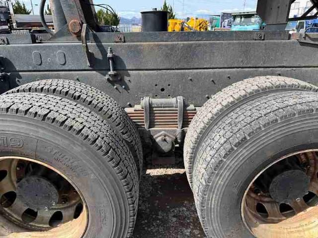 NISSAN DIESEL QUON 2012 Image 31