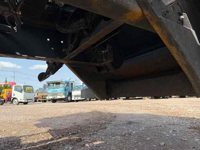 NISSAN DIESEL QUON 2012 Image 31