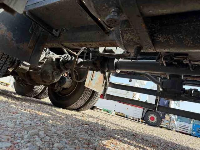 NISSAN DIESEL QUON 2012 Image 31