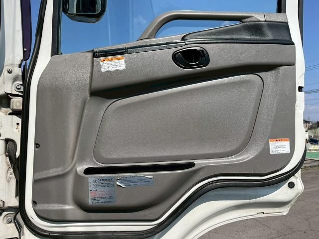 MITSUBISHI FUSOU SUPER GREAT 2016 Image 31