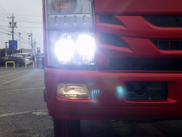 ISUZU ELF 2018 Image 31