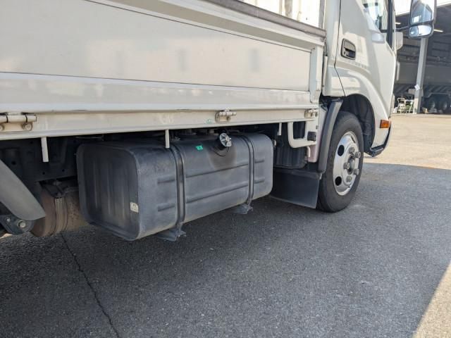 HINO DUTRO 2019 Image 31