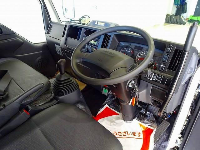 ISUZU ELF 2026 Image 31