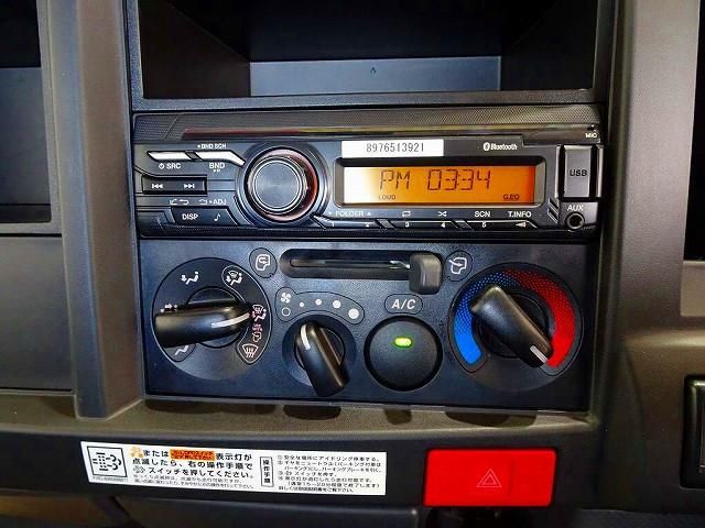 ISUZU ELF 2026 Image 31