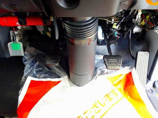 ISUZU ELF 2026 Image 31