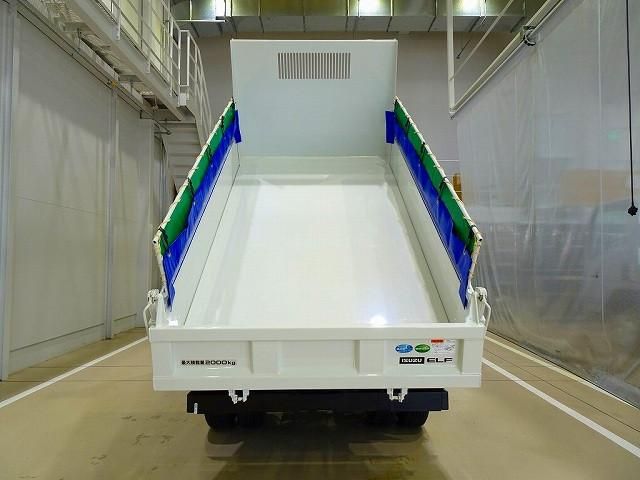 ISUZU ELF 2026 Image 31