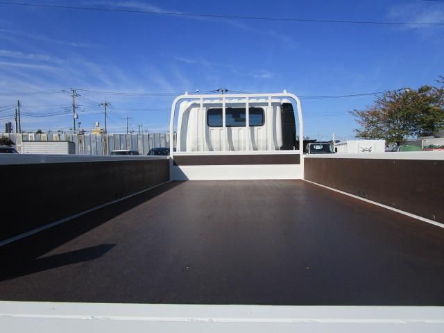 HINO DUTRO 2024 Image 31