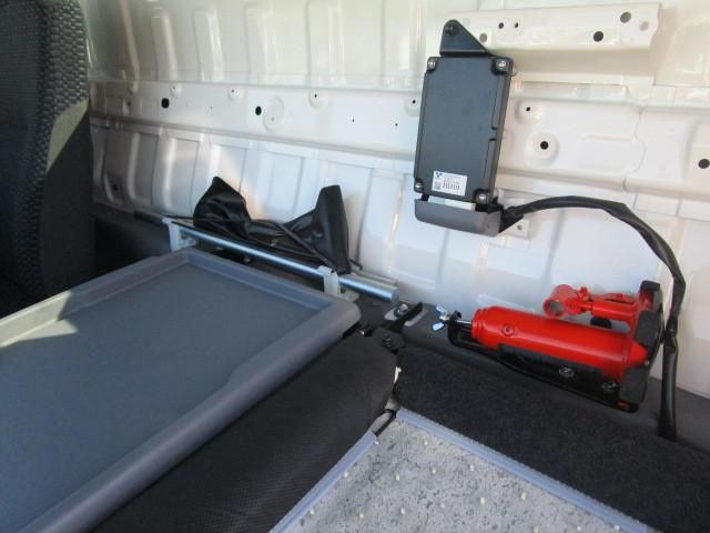 HINO DUTRO 2024 Image 31