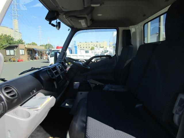 HINO DUTRO 2024 Image 31