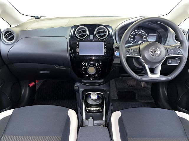 NISSAN NOTE 2017 Image 31