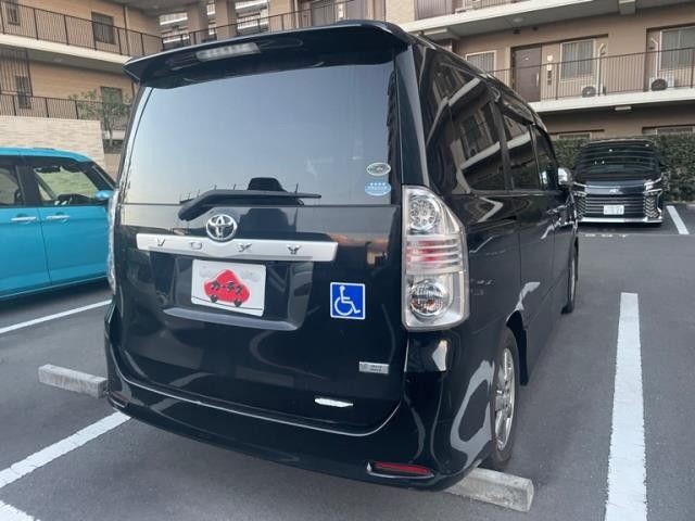 TOYOTA VOXY 2010 Image 31