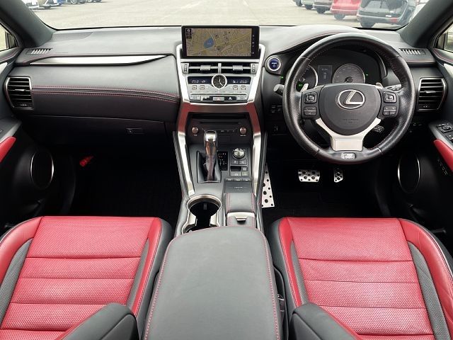 TOYOTA LEXUS NX300H 2018 Image 31