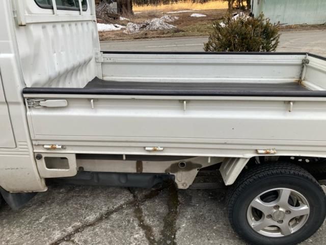 DAIHATSU HIJET TRUCK 4WD 2011 Image 31