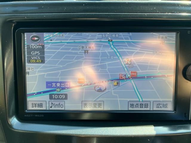 TOYOTA PRIUS ALPHA 2014 Image 31