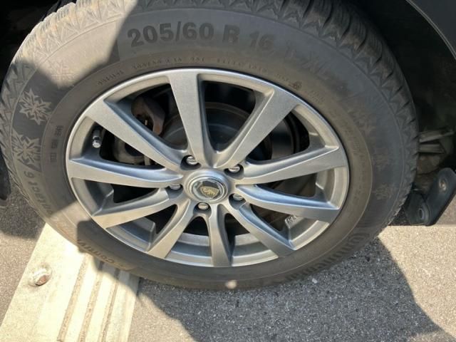 TOYOTA PRIUS ALPHA 2014 Image 31