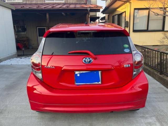 TOYOTA AQUA 2013 Image 31