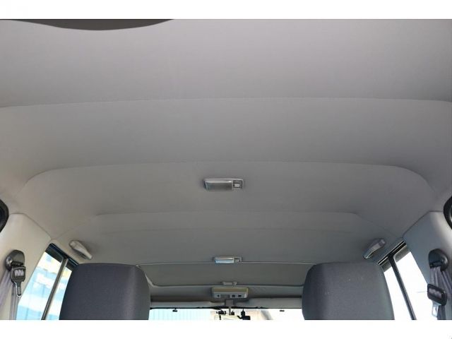 TOYOTA LANDCRUISER VAN 1999 Image 31