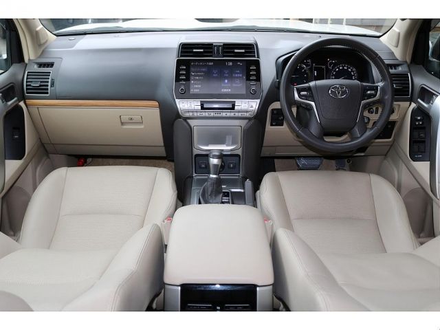 TOYOTA LANDCRUISER PRADO 2023 Image 31