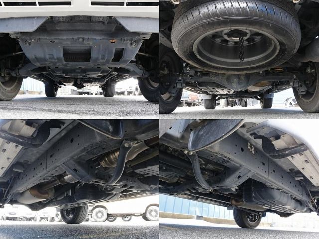 TOYOTA LANDCRUISER PRADO 2023 Image 31