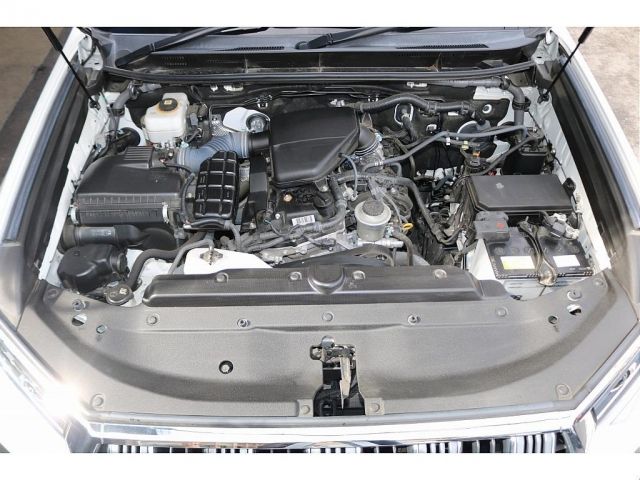 TOYOTA LANDCRUISER PRADO 2023 Image 31