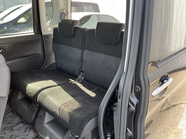 DAIHATSU TANTO CUSTOM 2012 Image 31