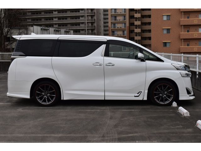 TOYOTA VELLFIRE 4WD 2018 Image 31